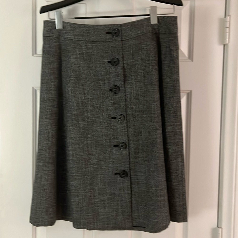 Banana Republic black A line button front skirt